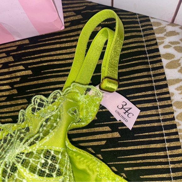 VICTORIA SECRET ZIGGY GLAM FLORAL EMBROIDERY UNLINED DEMI BRA - Picture 6 of 10